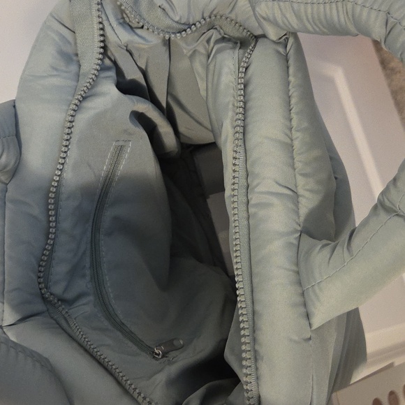 NWT Wilo The Label Mini Two Strap Light Sage Puffer Tote Bag - Picture 6 of 8